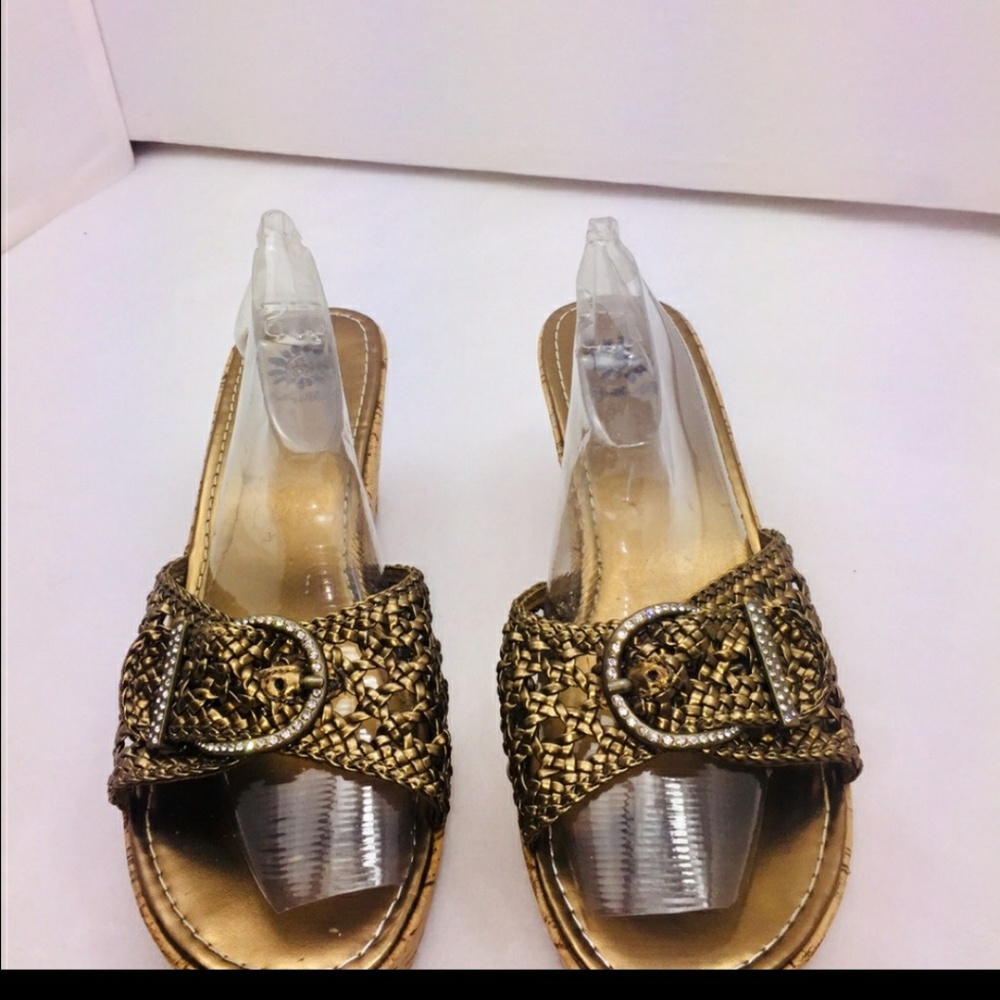 Yellow box, bronze/gold cork wedge Sandal